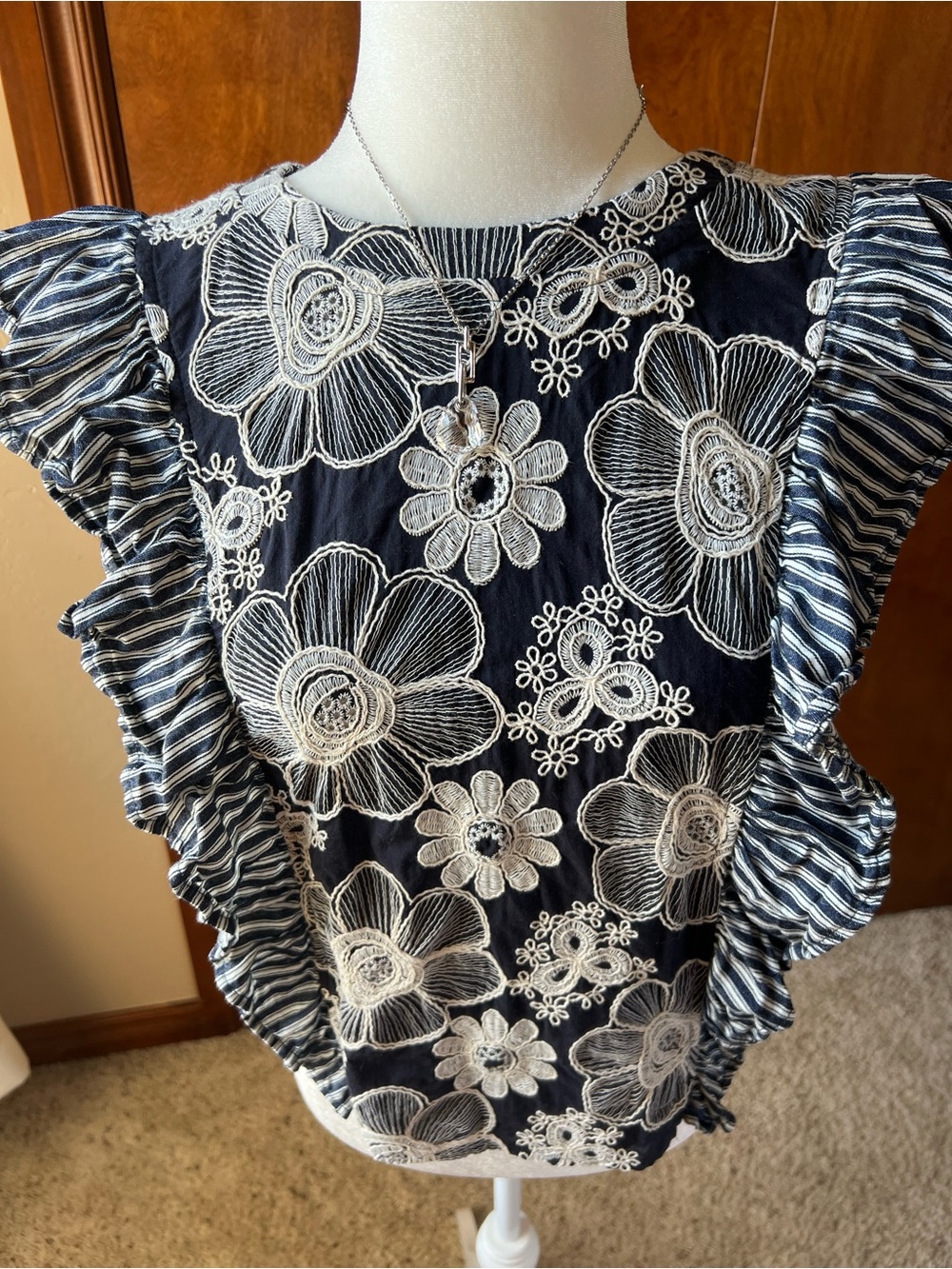 Embroidered Navy Floral Ruffle Sleeve Top Medium